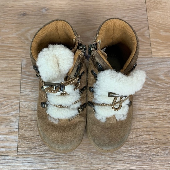 UGG Ager Kids Unisex Winter Warm Boots, Size 7 - Picture 8 of 13